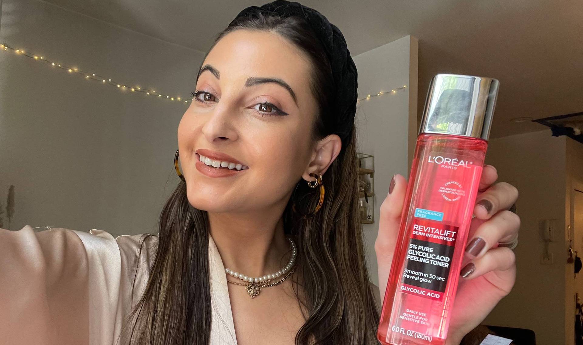 Glowy, Matte Skin Is Possible With L’Oréal Paris’ New Glycolic Acid Peeling Toner 